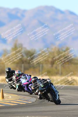 media/Jan-10-2025-CVMA Friday Practice (Fri) [[489e0da257]]/Group 4 and Trackday/Session 5 (Turn 7)/